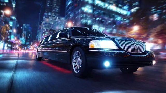Why Choose GS Limousine Airport Transfer for Your Friend’s Birthday