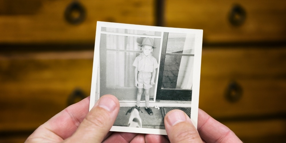 Why Are Photo Digitizing Services Essential for Preserving Family Memories