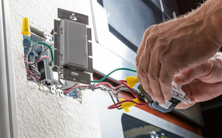 The Quiet Warnings Your Home Gives Before Electrical Problems Grow